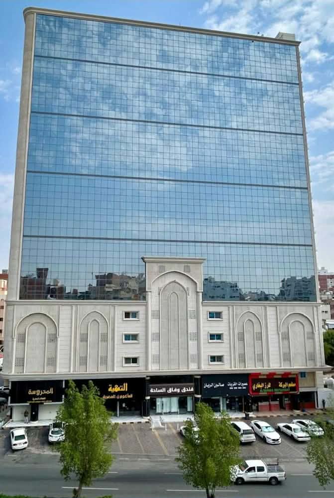 فندق وفاق الساحة